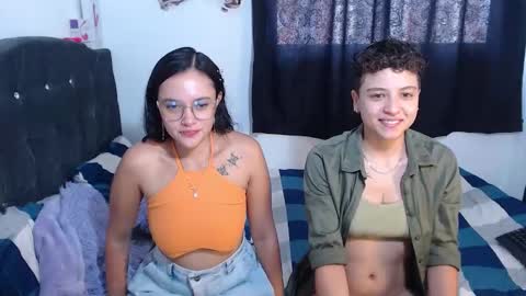 Snapshot of antonella_cruz02 chatting on November 27, 4:53 pm anto ford02 online show from November 27, 4:53 pm