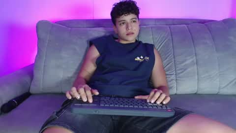 anto ford02 online show from July 25, 10:51 pm