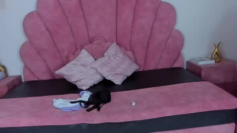 antonella_foxxxx online show from June 4, 2:45 pm