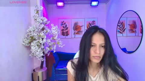 Antonella.  online show from April 27, 12:36 pm