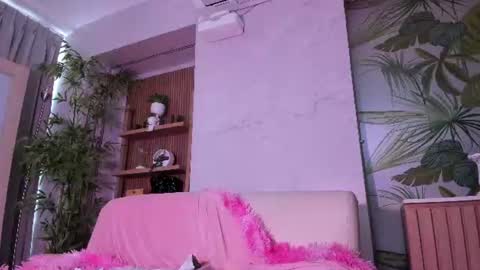 Snapshot of antonella_rossi24 chatting on July 9, 7:18 pm Antonella Rossi online show from July 9, 7:18 pm