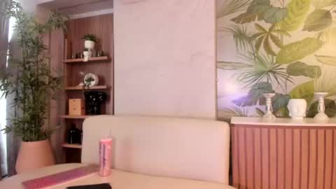 Snapshot of antonella_rossi24 chatting on July 24, 7:45 pm Antonella Rossi online show from July 24, 7:45 pm