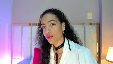 Snapshot of antonellahall_ chatting on November 14, 11:42 am AntonellaHall online show from November 14, 11:42 am