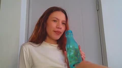 Snapshot of antonellarossii_ chatting on February 20, 4:14 pm Antonella  online show from February 20, 4:14 pm
