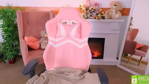 Snapshot of antonia_ferrero chatting on November 14, 12:15 pm antonia_ferrero online show from November 14, 12:15 pm