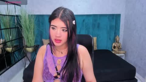 Snapshot of antoniajblair chatting on March 27, 12:16 pm A N T O N I A online show from March 27, 12:16 pm