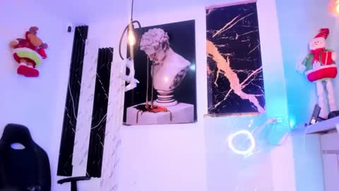 Snapshot of antoniomancinin chatting on December 15, 10:07 am brendan and stiiven online show from December 15, 10:07 am