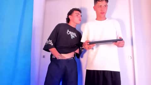 Snapshot of antoniomancinin chatting on January 19, 2:36 am brendan and stiiven online show from January 19, 2:36 am