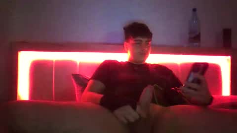 Snapshot of antonny_tommy chatting on June 9, 8:42 pm Antonny online show from June 9, 8:42 pm