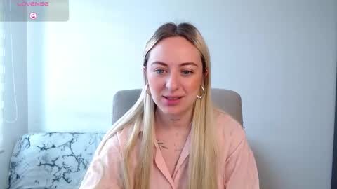 Snapshot of anttoniia chatting on February 16, 3:16 pm Antonia online show from February 16, 3:16 pm