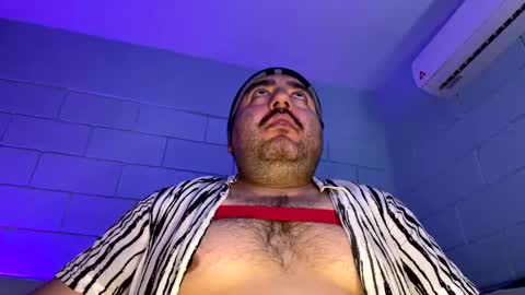 Snapshot of anuarfox chatting on February 23, 7:22 am AnuarFox online show from February 23, 7:22 am