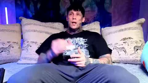 Tom online show from December 18, 6:52 am