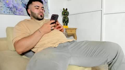 Snapshot of anubislogan chatting on September 8, 7:13 pm Anubislogan online show from September 8, 7:13 pm