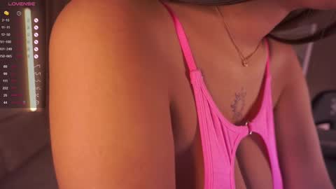 Snapshot of anuricbriny chatting on October 1, 8:59 pm Sunday - start 0400 PM GMT -4 online show from October 1, 8:59 pm