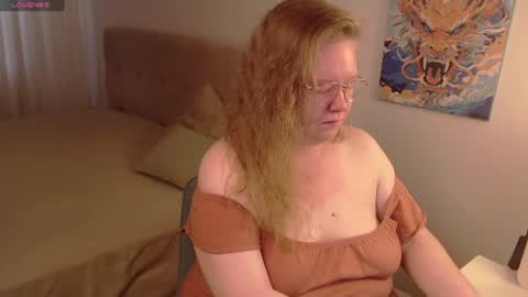 Anya Muna online show from July 5, 3:19 pm
