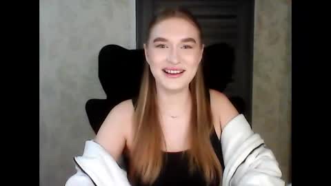 AnyaSmack online show from December 18, 4:35 pm