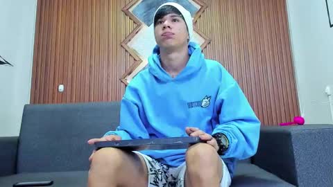 anyelo_sexyhot online show from January 16, 11:37 am