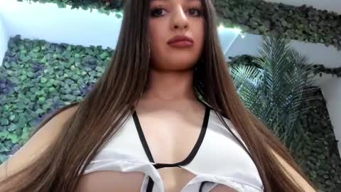 Snapshot of anyssia_ chatting on September 25, 7:39 pm Anyssia  online show from September 25, 7:39 pm
