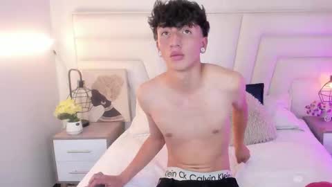 Anyul  online show from February 11, 2:57 am