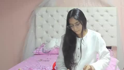 Snapshot of aome_rainbow2 chatting on November 22, 6:34 am Aome Rainbow online show from November 22, 6:34 am