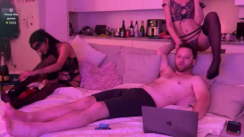 ap_couple online show from January 10, 2:13 am