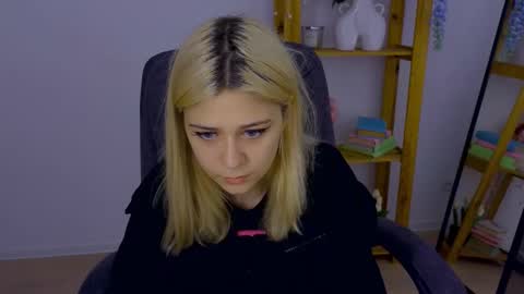 Snapshot of apheliastar chatting on October 26, 3:40 pm ApheliaStar online show from October 26, 3:40 pm