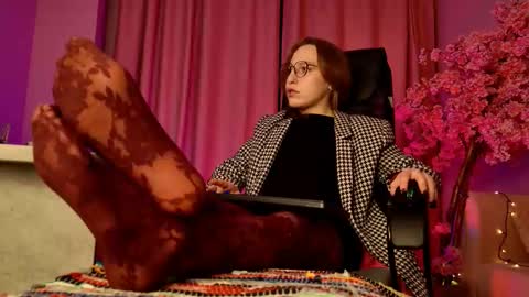 Snapshot of aphexqueen chatting on October 10, 9:08 am APHEX QUEEN online show from October 10, 9:08 am