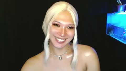 Snapshot of aphr0dite_x chatting on January 2, 4:35 pm Roman Goddess online show from January 2, 4:35 pm