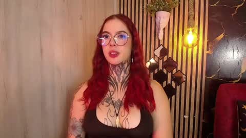 Snapshot of aphrodite__bloom chatting on June 10, 11:46 pm aphrodite__bloom online show from June 10, 11:46 pm