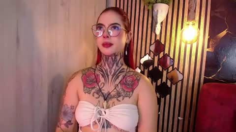 Snapshot of aphrodite__bloom chatting on June 14, 8:22 pm aphrodite__bloom online show from June 14, 8:22 pm