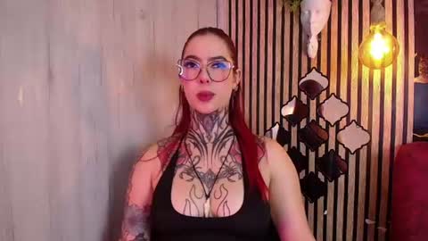 Snapshot of aphrodite__bloom chatting on June 19, 11:52 pm aphrodite__bloom online show from June 19, 11:52 pm