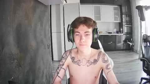 Snapshot of aplant_ chatting on September 10, 3:34 pm aplant_ online show from September 10, 3:34 pm