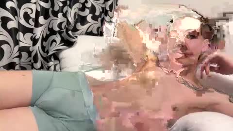 Snapshot of aplant_ chatting on November 7, 1:27 am aplant_ online show from November 7, 1:27 am