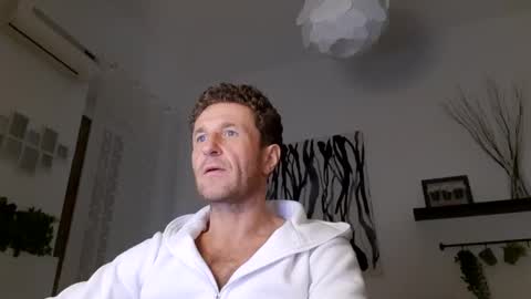 apollobest77 online show from January 8, 7:03 pm