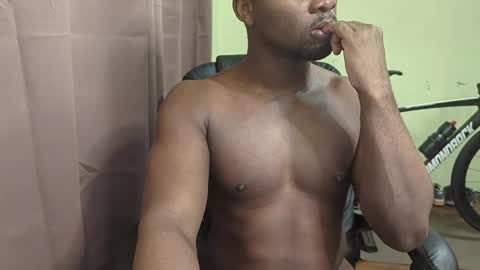 apollodarkmn online show from March 30, 7:04 pm