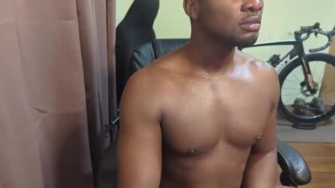 apollodarkmn online show from May 9, 1:55 am