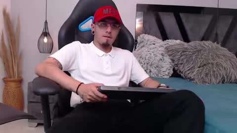 Apolo online show from October 16, 4:41 pm