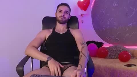 Apolo Lux  online show from February 14, 8:05 pm