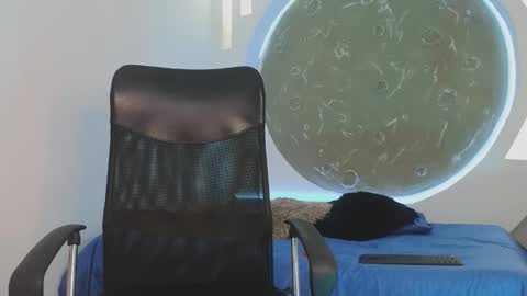 Apolo Lux  online show from March 10, 10:04 pm