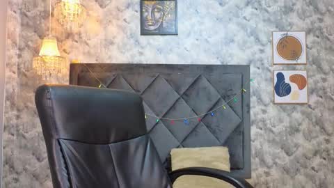 Apolo online show from December 3, 8:51 pm