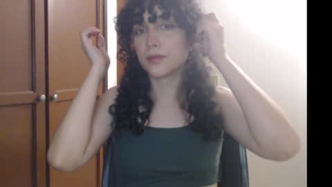 Snapshot of apolosbitch chatting on January 8, 10:48 pm Nix online show from January 8, 10:48 pm