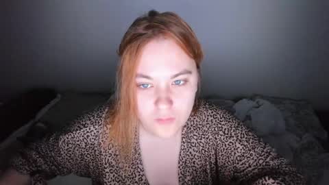 Snapshot of appleyummybuns chatting on May 23, 6:45 pm appleyummybuns online show from May 23, 6:45 pm