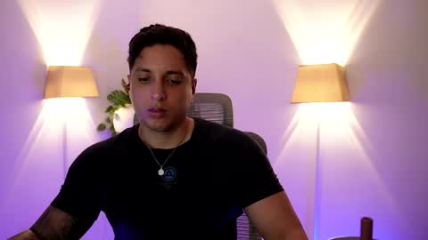 Snapshot of appolo_allen chatting on May 15, 3:02 am insta appolo master online show from May 15, 3:02 am