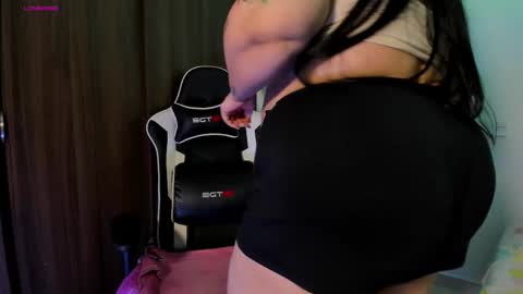 Snapshot of apriilpeach_ chatting on September 25, 10:46 pm Maria online show from September 25, 10:46 pm