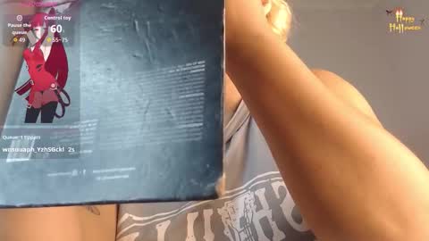 Snapshot of april__bunny chatting on November 7, 6:19 pm April Bunny online show from November 7, 6:19 pm