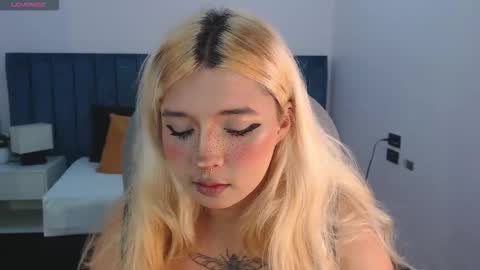 Snapshot of april__bunny chatting on December 3, 10:08 pm April Bunny online show from December 3, 10:08 pm