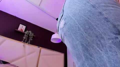 April online show from November 26, 11:11 am