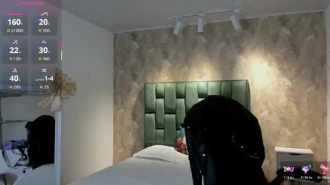 Snapshot of april_dumont chatting on November 15, 2:02 pm April online show from November 15, 2:02 pm