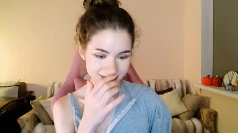 April online show from September 15, 7:58 pm