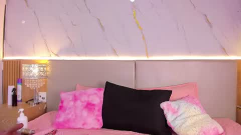 aprilgrey111 online show from June 13, 7:56 pm